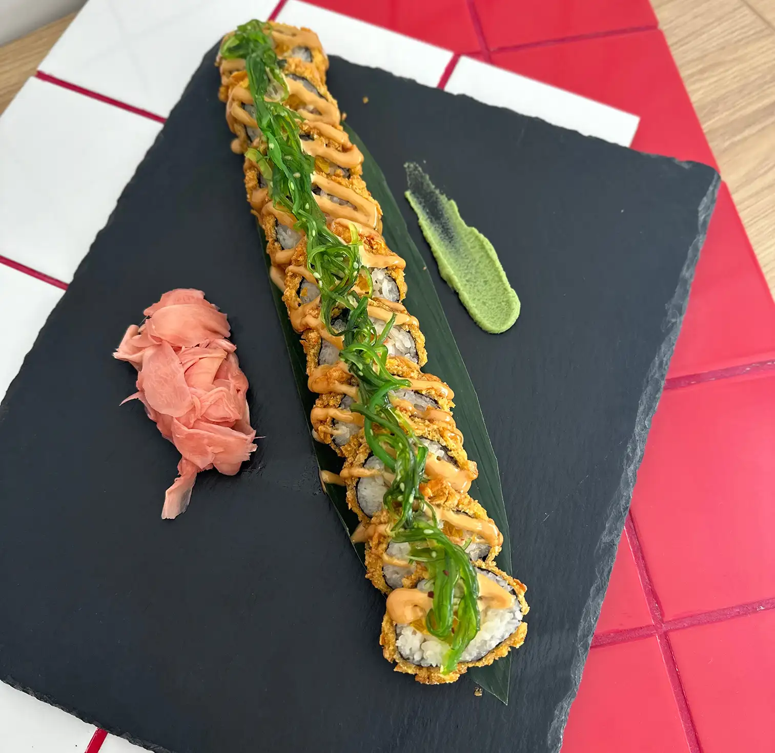 Crunchy ebi roll