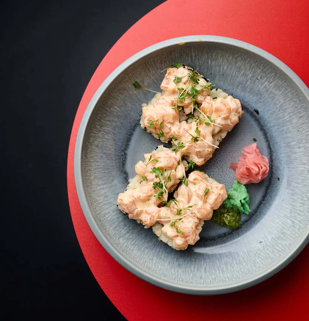 Salmon roll